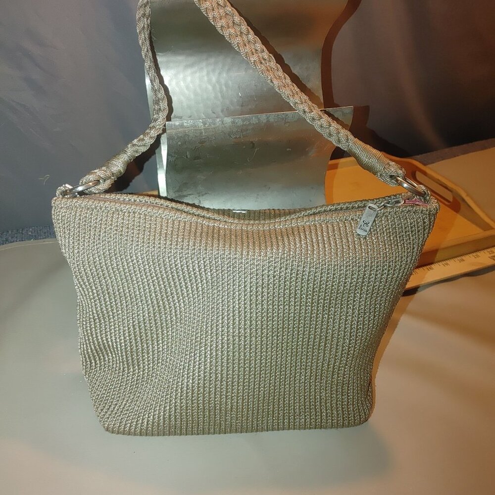 Lina Beige Woven Handbag With Floral Interior  Zipper Closure